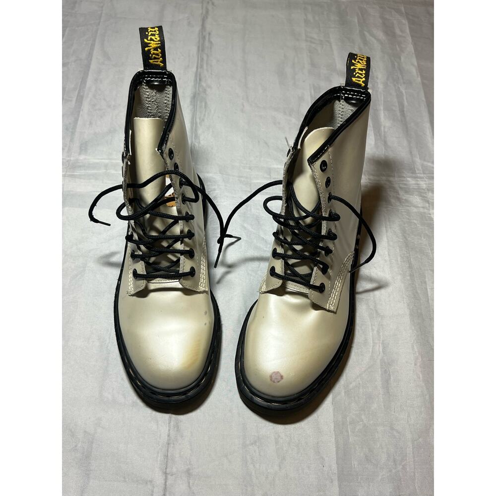 Dr. Martens Boots 7 Never Worn